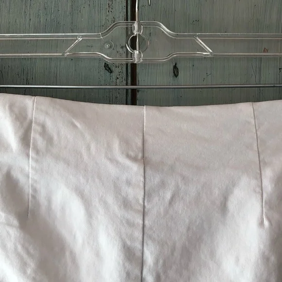 “So Slimming” white pants with side slit at ankle by Chico’s - Picture 6 of 10